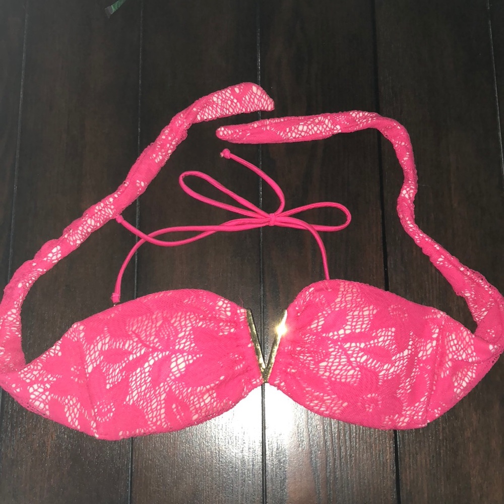 Victoria’s secret strap/strapless bikini top